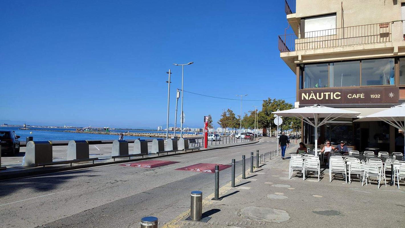 34 - Rosas - Paseo Maritime et Plage Nova.jpg